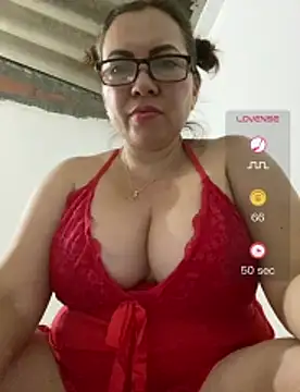 Hannywhiter_14 stripchat live cam model