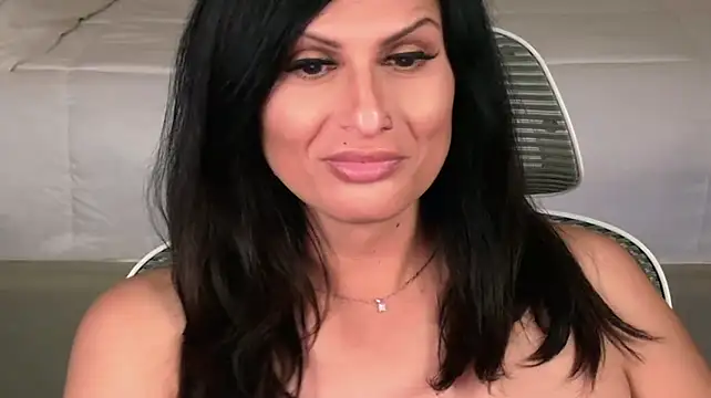 xprettysmilex stripchat live cam model