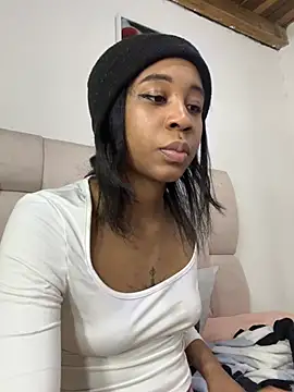Zaira_Rose_ stripchat live cam model