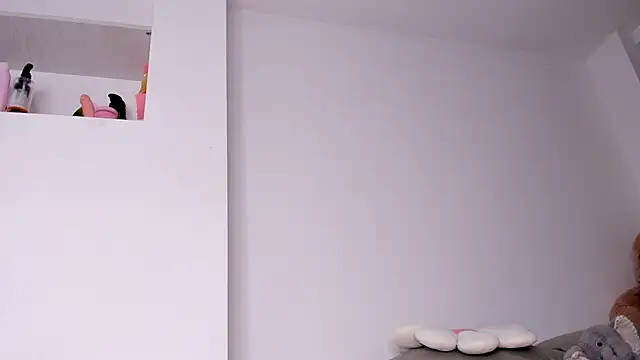 NIKI_COX1 stripchat live cam model