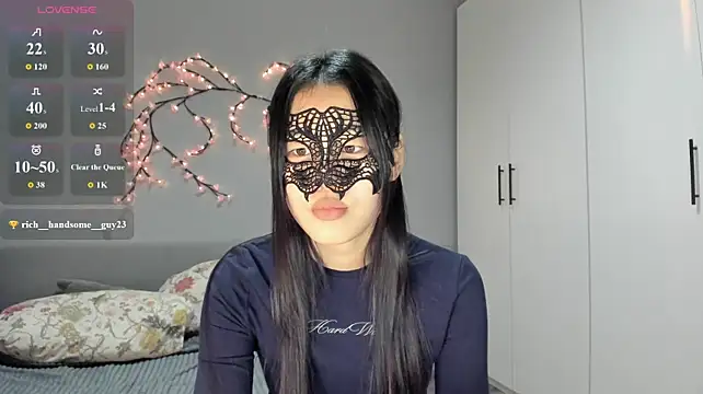HelenBlazeTrt stripchat live cam model
