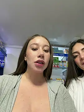 roouse stripchat live cam model