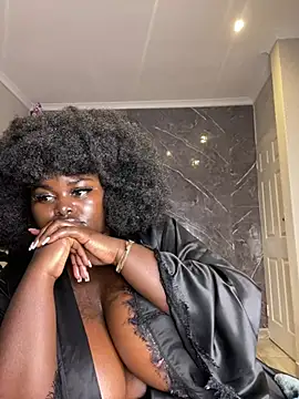 Honeycoco0211 stripchat live cam model