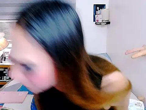 BeautifullLust stripchat live cam model