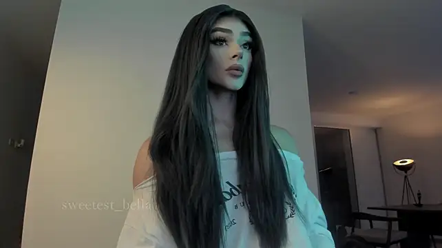sweetest_bella stripchat live cam model