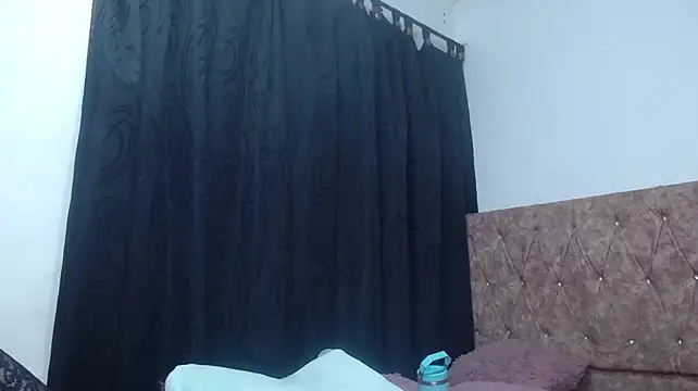Roxy-Smith stripchat live cam model