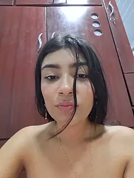 Sweed-virgin-pussy stripchat live cam model