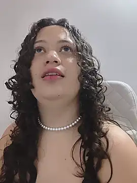 Alana_444 stripchat live cam model