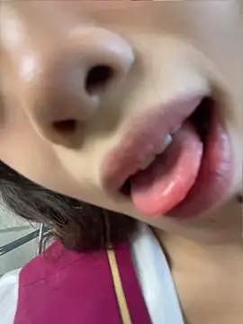 youyou-baby999 stripchat live cam model