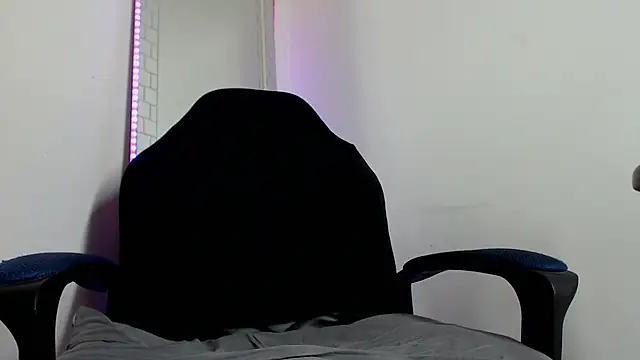 Nash_fit18 stripchat live cam model