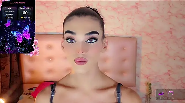 the-horus-girl stripchat live cam model