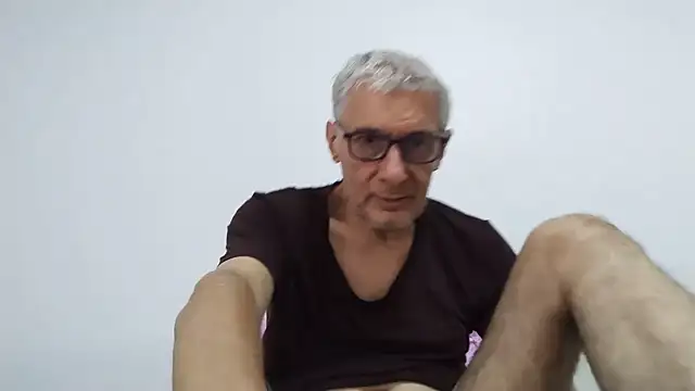 BIGUNCUTHARDCOCK stripchat live cam model