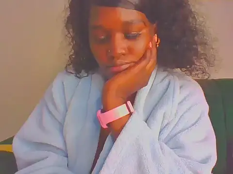 cutesmiling stripchat live cam model