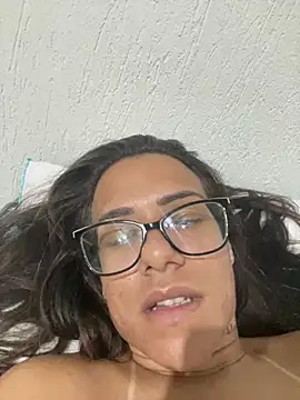 escondida001 stripchat live cam model
