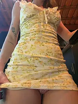 zelyramonvielly stripchat live cam model