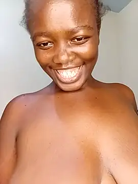 SerenaVance stripchat live cam model