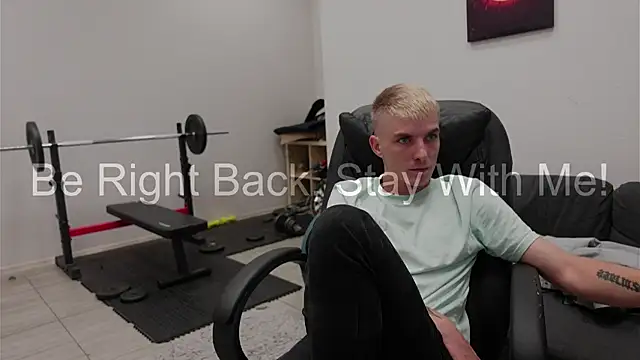 Logan_Falk stripchat live cam model