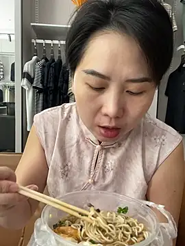 su456711 stripchat live cam model
