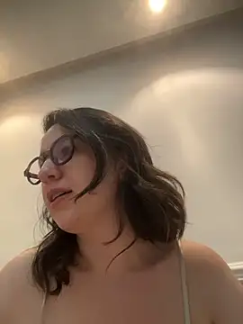 amooraaamoon stripchat live cam model