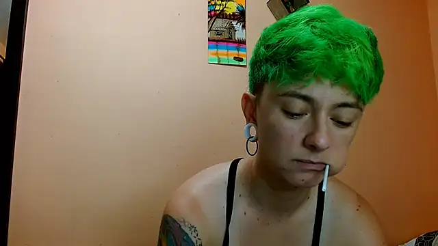 tomboyblue stripchat live cam model