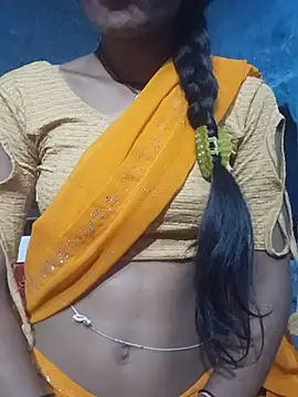 Pooja_hut stripchat live cam model
