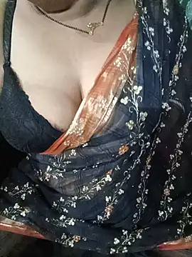 Naina03 stripchat live cam model
