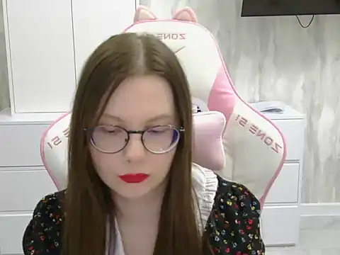 Elvirada stripchat live cam model