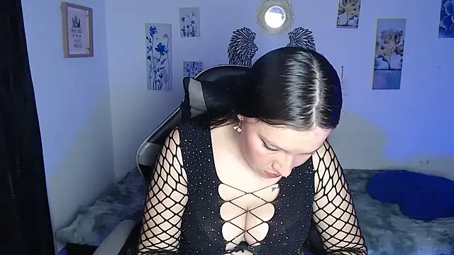 mariaana__222 stripchat live cam model