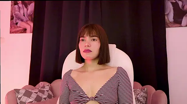 Dakotacollis stripchat live cam model