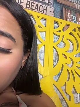 EmmaExoticaXXX stripchat live cam model