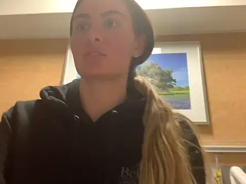 TheFitFreak stripchat live cam model
