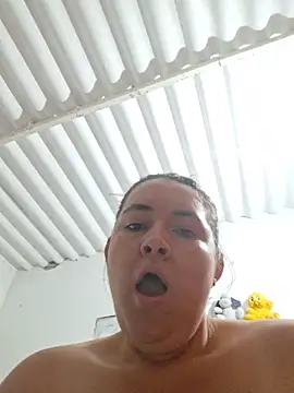 Bellanayara stripchat live cam model