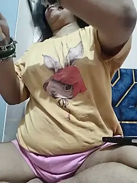 Husnpari20 stripchat live cam model