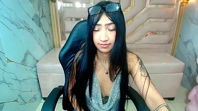sol__r stripchat live cam model