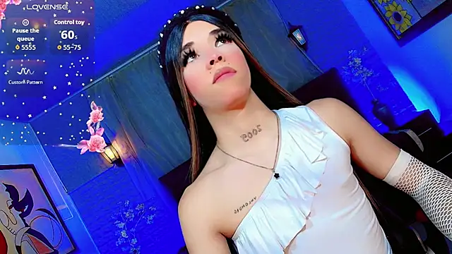 moon_sweet- stripchat live cam model