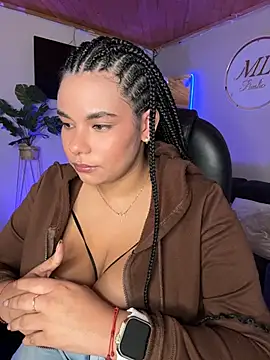 Isabella_boobd stripchat live cam model