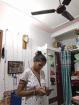 Sexy-Kajal2 stripchat live cam model