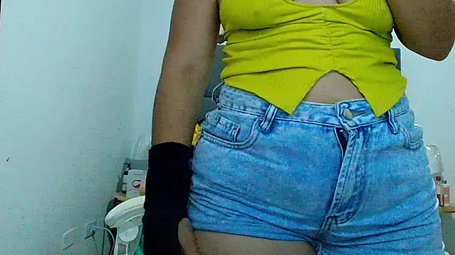 Isabelle_lov1999 stripchat live cam model