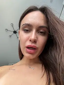 AllaTousNew stripchat live cam model
