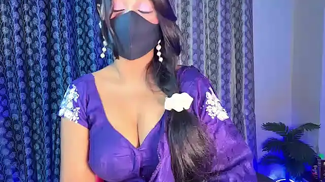 Pinku_shine stripchat live cam model