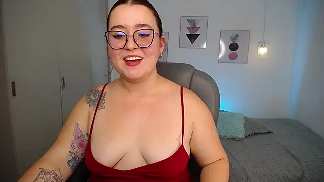 selene_rouse_ stripchat live cam model