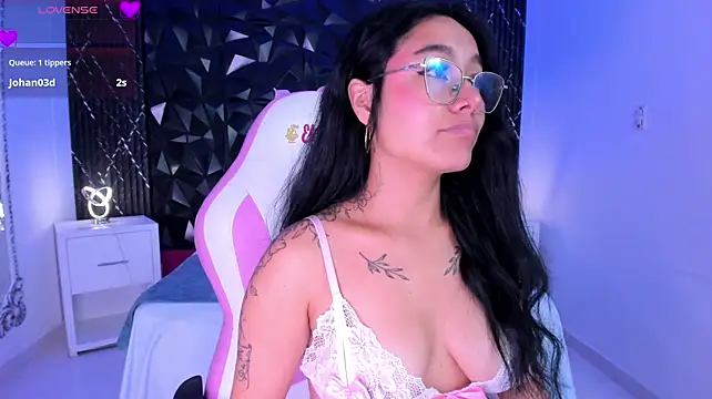 AnaiaClarck stripchat live cam model