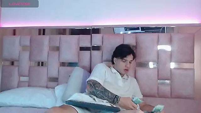 EXCLUSIVE8 stripchat live cam model