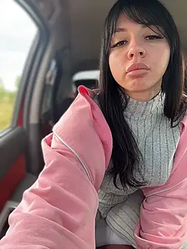 JulliaVegas stripchat live cam model
