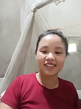 Pretty-haert stripchat live cam model