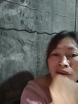 Buong-binh stripchat live cam model