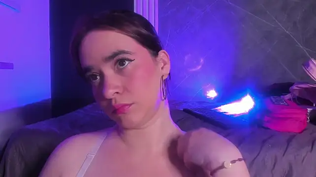 _VALERIAGOMEZ stripchat live cam model