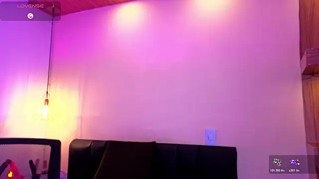 Chloe_monroee stripchat live cam model