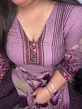 pooja_rani9 stripchat live cam model
