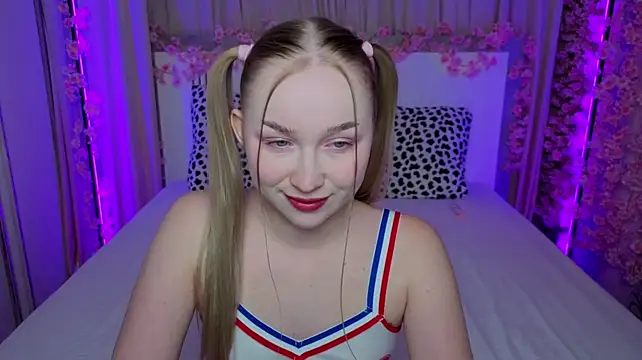 LilyStarlight stripchat live cam model